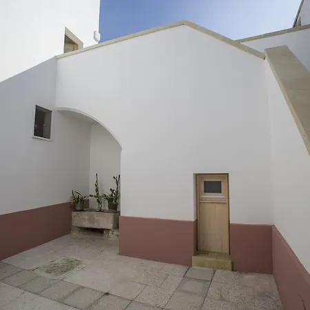 Corte Marchese Pensión